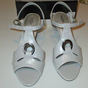 Vintage Y2K East 5th “Mariah” Heeled Sandals – Size 8.5M – New in Box